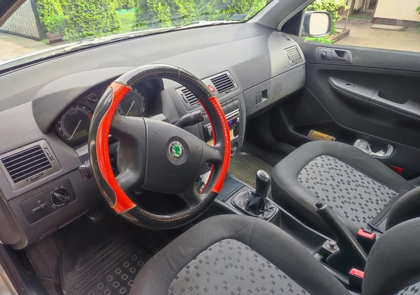Skoda Fabia cena 9600 przebieg: 142000, rok produkcji 2007 z Śrem małe 29